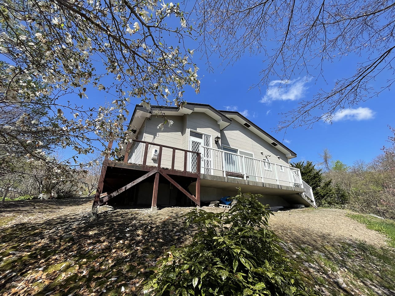 HOUSE WITH AN ESTABLISHED ORCHARD