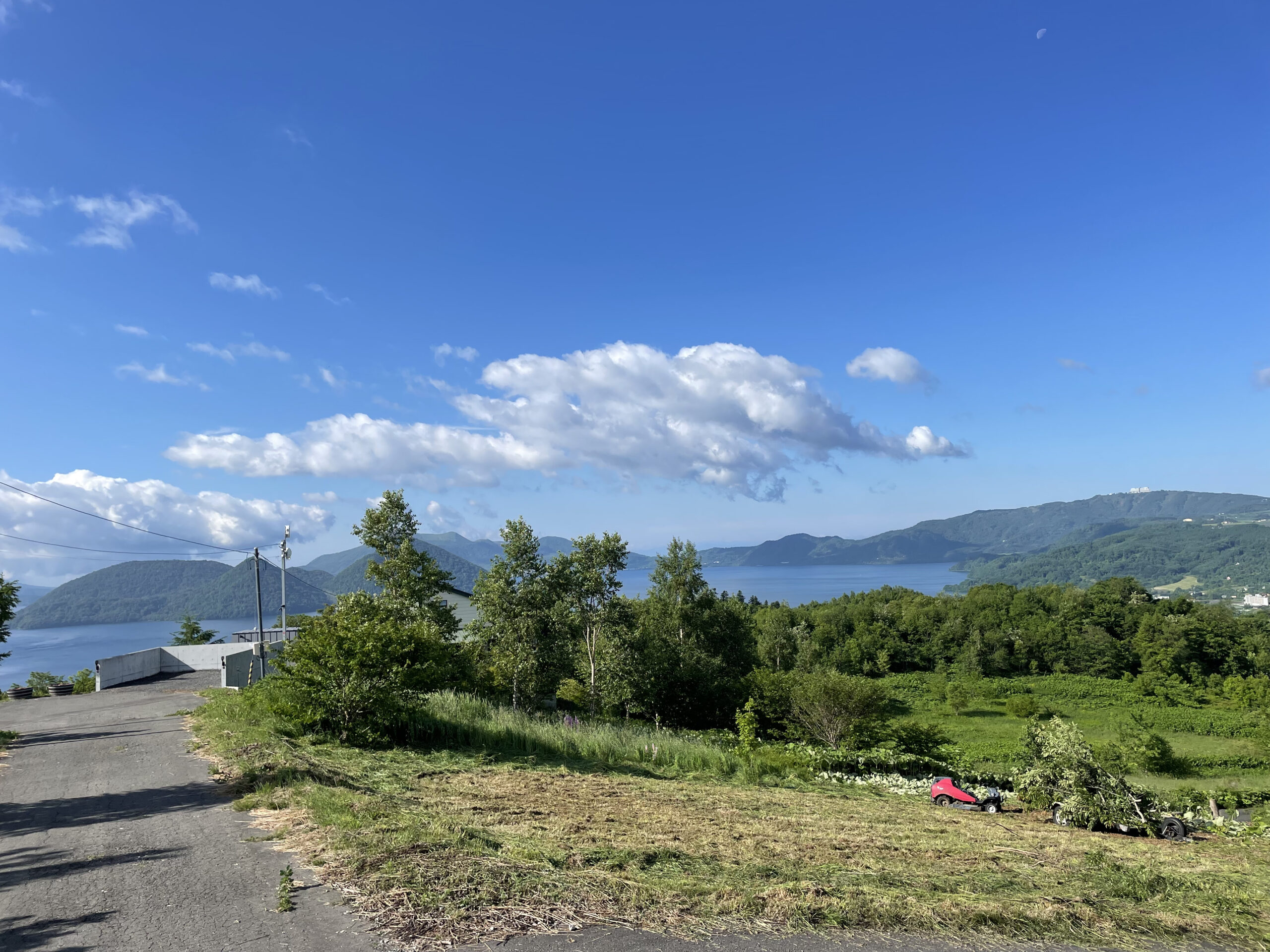 Land with a dynamic view of Lake Toya